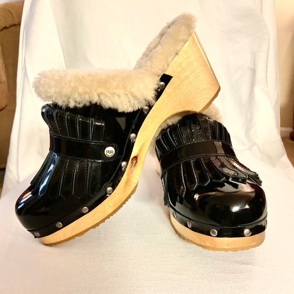 UGG Shoes - Ugh leather Clogs
